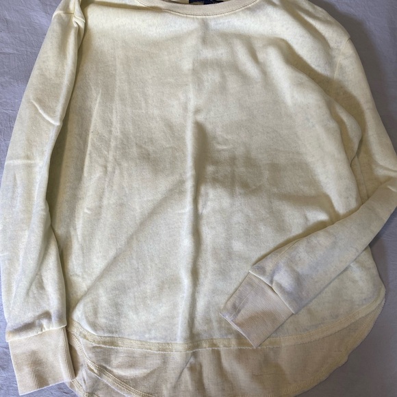 Yellow long sleeve - Picture 2 of 3